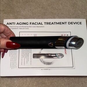 Calypso Anti-Aging Facial Treatment Device - Black & Silver